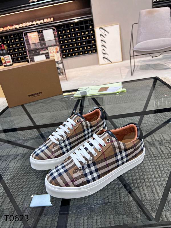 men Burberry shoes-177